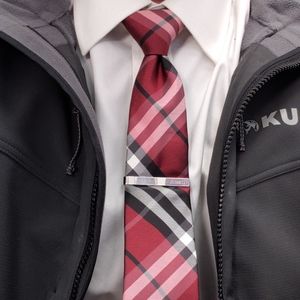BURBERRY 100% Silk - Red & Black Check - Slim Tie